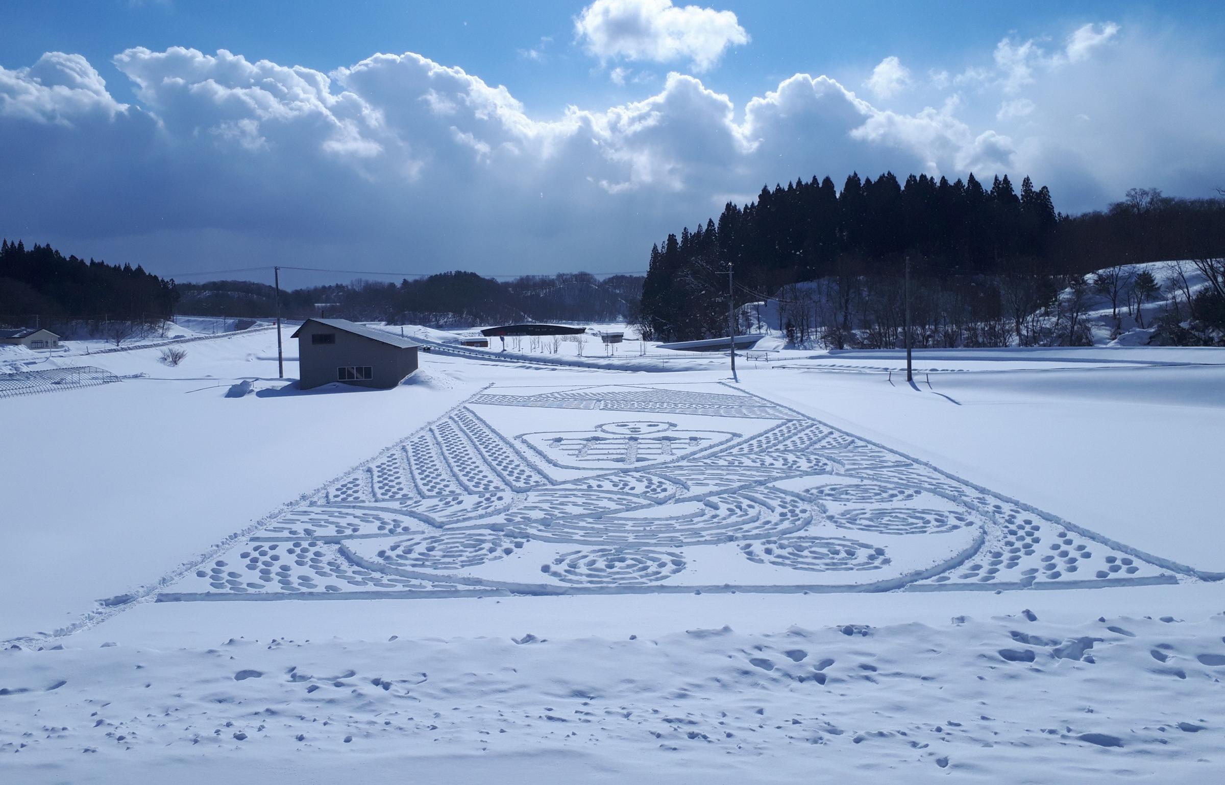 雪中宝探しゲーム大会のイメージ