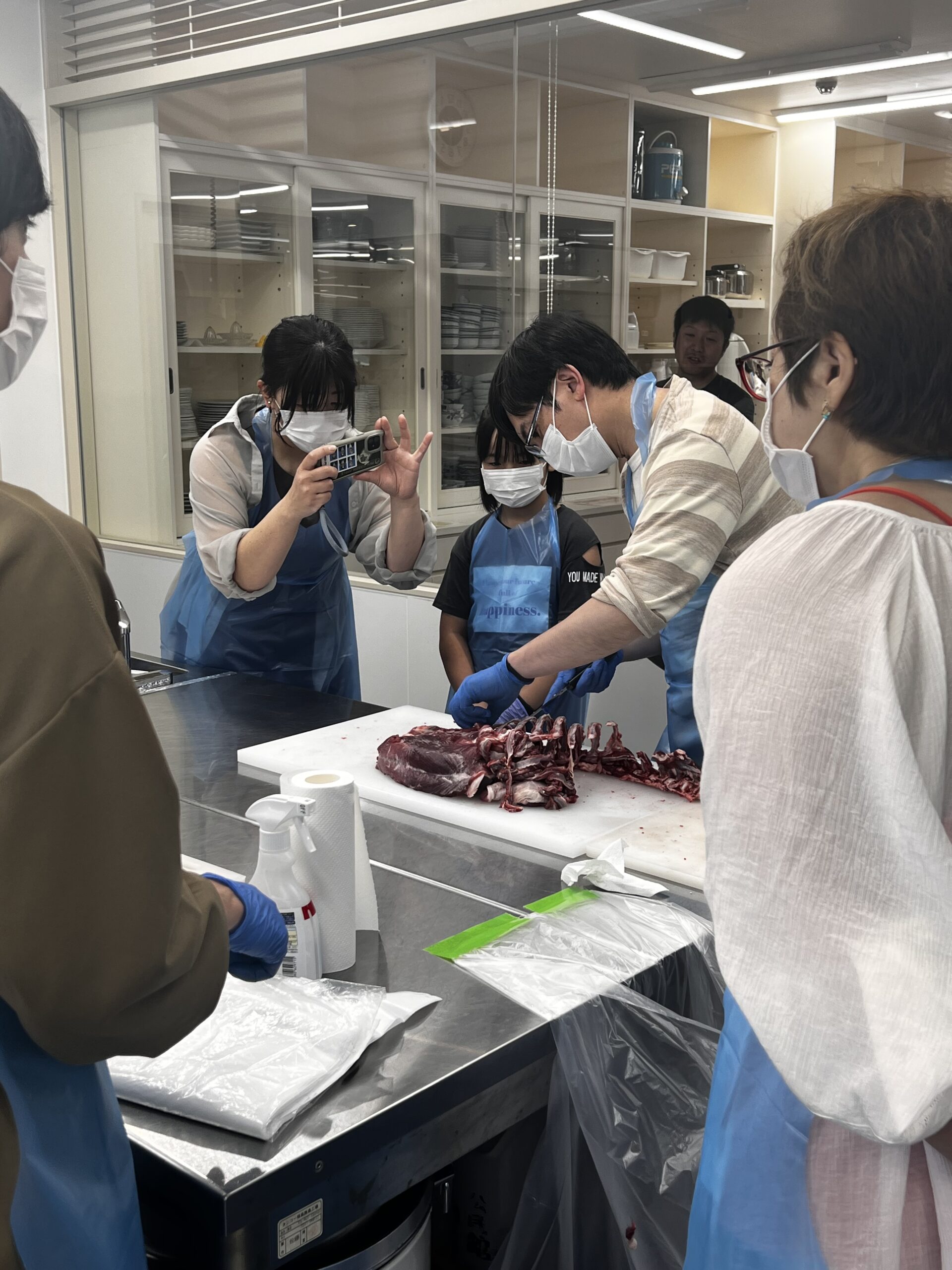 雪の中を歩くかんじき体験